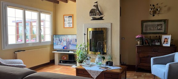 4 bedrooms House in Orleans, France No. 53577 3