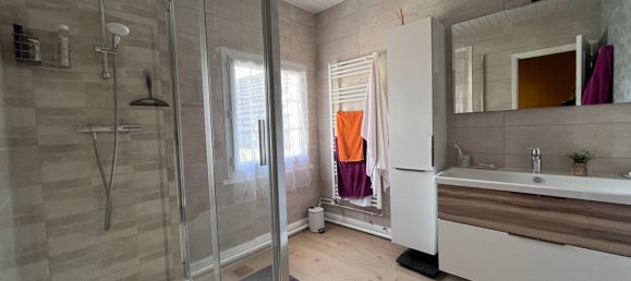 4 bedrooms House in Orleans, France No. 53577 5