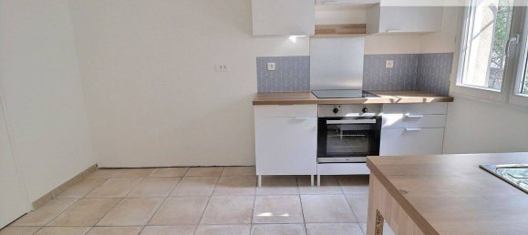 Villa de 2 dormitorios en Saint-Georges-d'Orques, France No. 318896 3