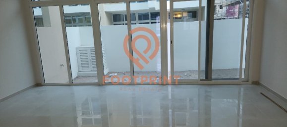 3 bedrooms Villa in Dubai, UAE No. 23756 9