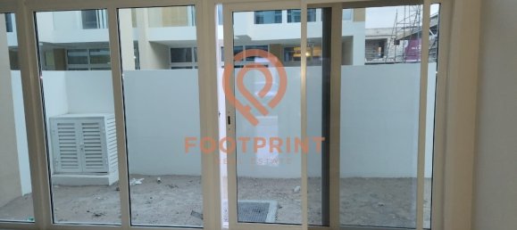 3 bedrooms Villa in Dubai, UAE No. 23756 14