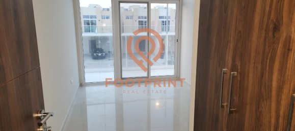 3 bedrooms Villa in Dubai, UAE No. 23756 5