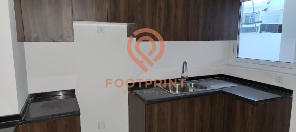 3 bedrooms Villa in Dubai, UAE No. 23756 7