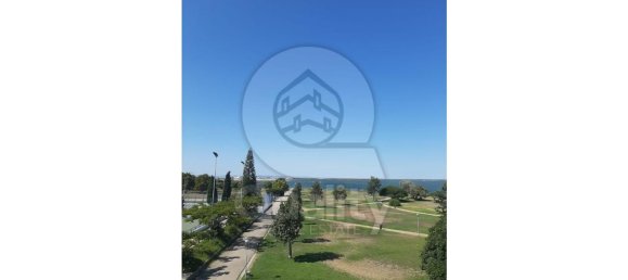 159m² Building in Barreiro, Portugal No. 194530 3