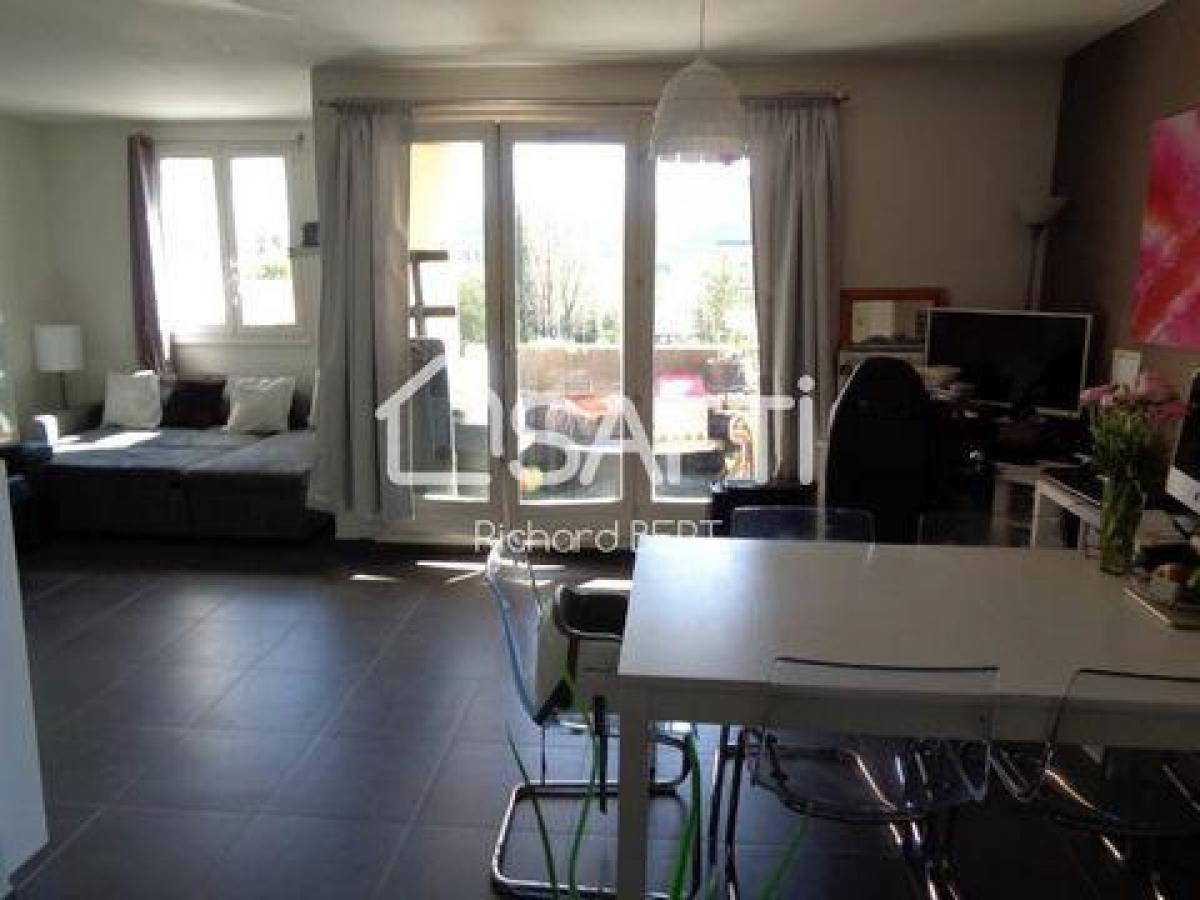 2 bedrooms Apartment in Hyeres, France No. 10260