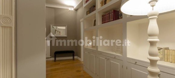 2 bedrooms Apartment in Florence, Italy No. 337560 10
