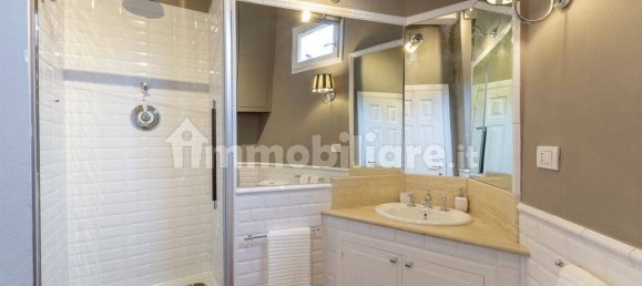 2 bedrooms Apartment in Florence, Italy No. 337560 28