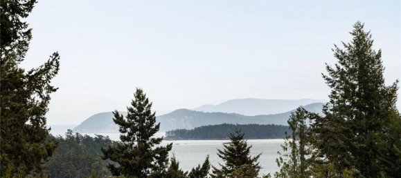 3 bedrooms House in British Columbia, Canada No. 1162 4