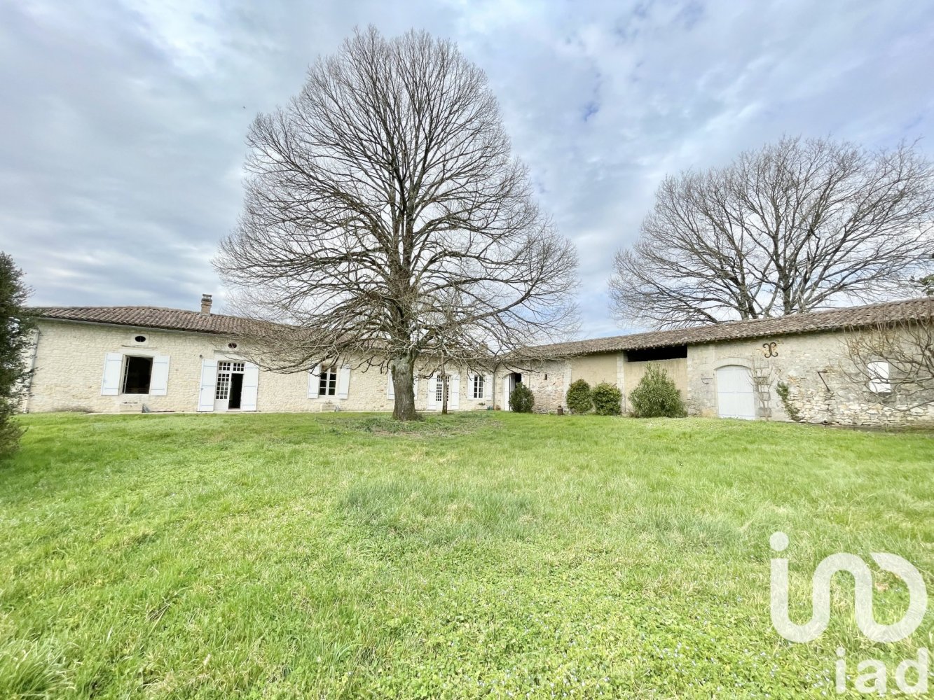 6 غرف نوم منزل في Chepniers, France رقم 107471