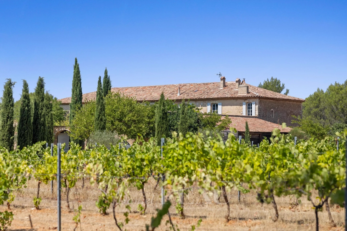 8 bedrooms House in Marseille, France No. 344195