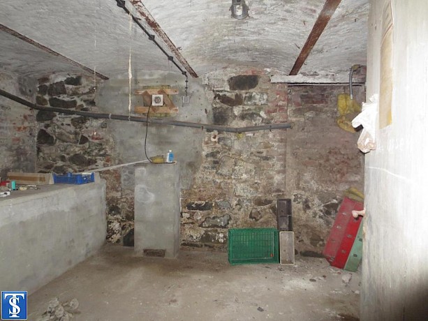 13-salle Bâtiment à Saale-Orla, Germany No. 170902