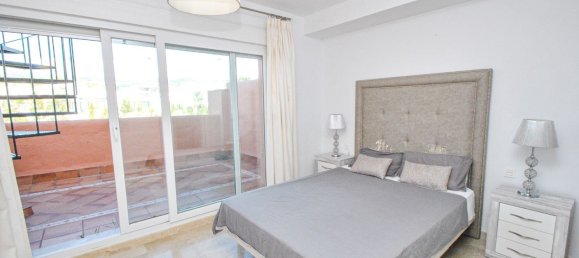 4 bedrooms Townhouse in Marbella, Spain No. 137703 12