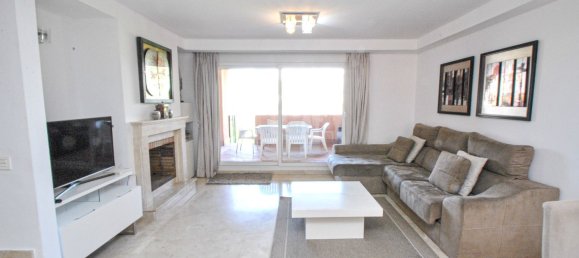 4 bedrooms Townhouse in Marbella, Spain No. 137703 2