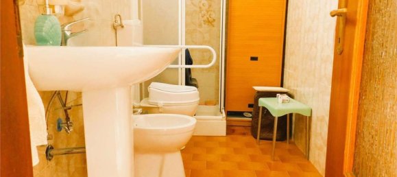 Apartamento de 3 divisões em Somma Lombardo, Italy N.º 6353 26