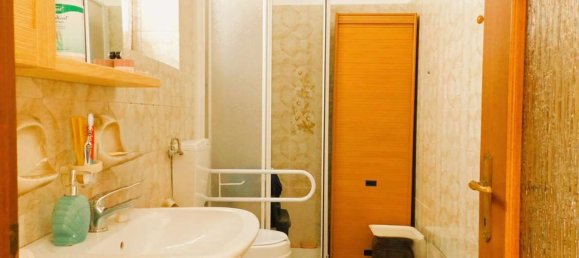 Apartamento de 3 divisões em Somma Lombardo, Italy N.º 6353 27