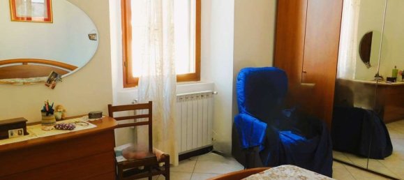 Apartamento de 3 divisões em Somma Lombardo, Italy N.º 6353 17