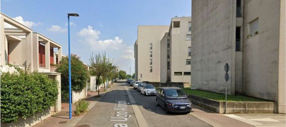 119m² Garage in Brescia, Italy No. 362892 4