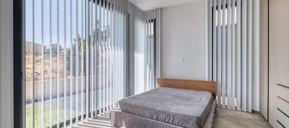 4 bedrooms Villa in Aradippou, Cyprus No. 9453 18