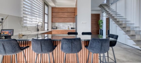 4 bedrooms Villa in Aradippou, Cyprus No. 9453 3