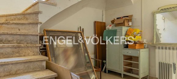 2 rooms Commercial property in Rome, Italy No. 103836 12