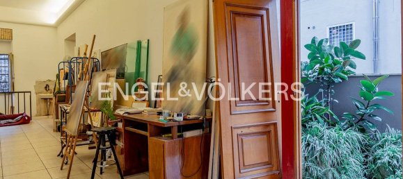 2 rooms Commercial property in Rome, Italy No. 103836 5