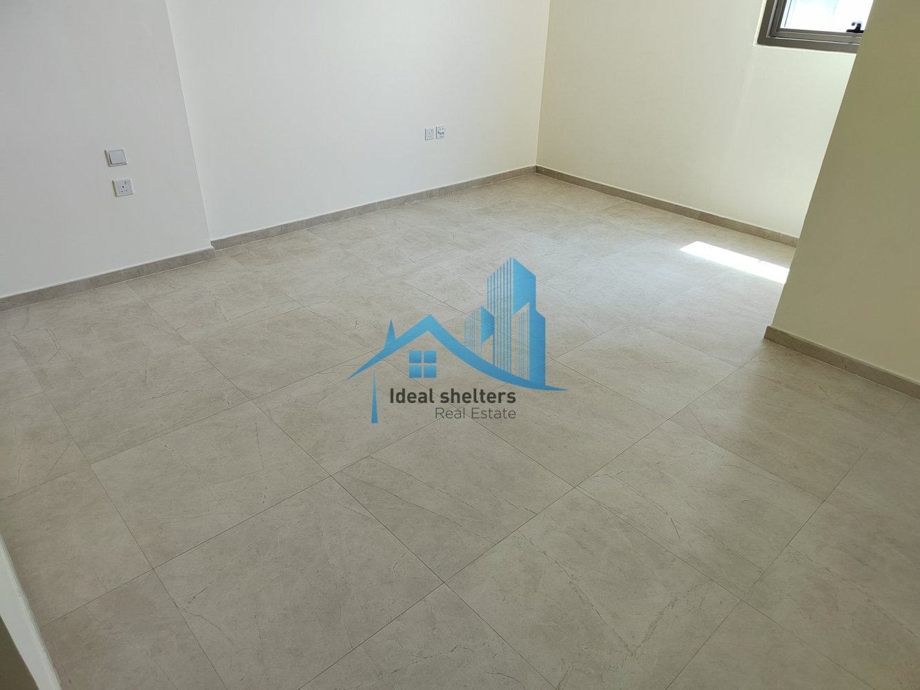Apartamento T3 em Al Furjan, UAE N.º 8034
