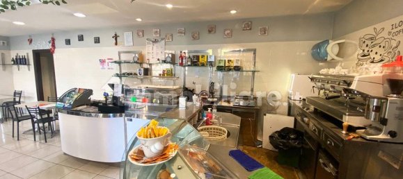 Коммерческая недвижимость с 1 комнатой в Рим, Италия № 113212 5