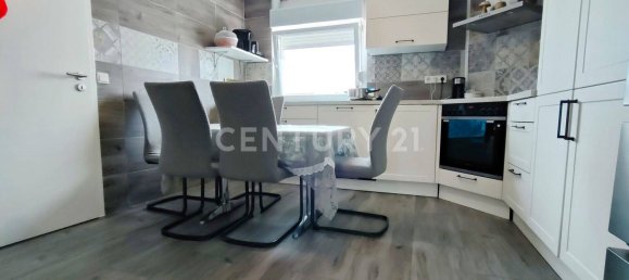 Moradia em banda de 5 divisões em Saarbrucken, Germany N.º 62899 8