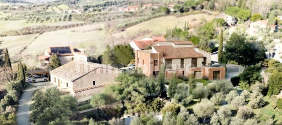3 Schlafzimmer Villa in Monteriggioni, Italy, Nr. 328789 3