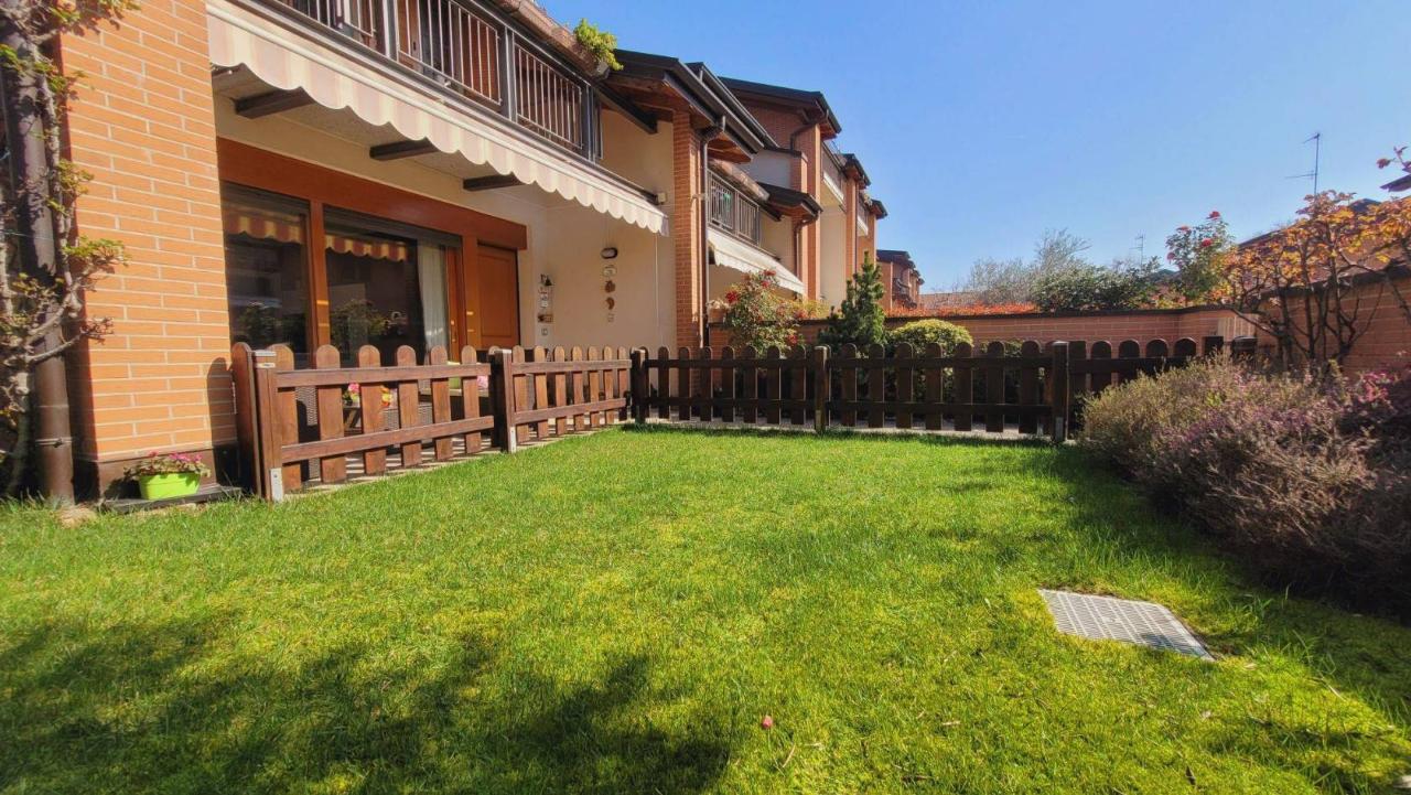 Дом с 4 комнатами в Бусто Арсицио, Италия № 134564