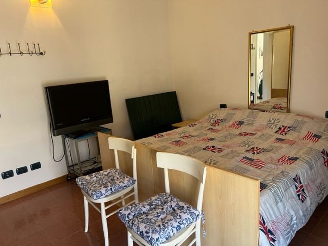 6 rooms Apartment in Varazze, Italy No. 183758