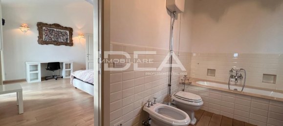 8 rooms Villa in Lucca, Italy No. 165652 12