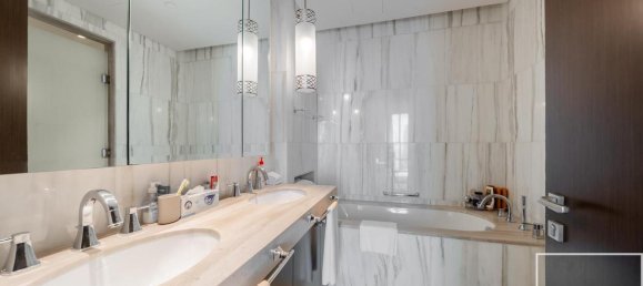 Квартира с 3 спальнями в Даунтаун Дубай (Даунтаун Бурдж Дубай), ОАЭ № 104790 23