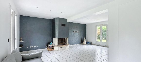 Casa de 4 dormitorios en Courtenay, France No. 245992 2