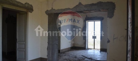 Casa de 5 habitaciónes en Adrano, Italy No. 307385 8