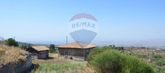 Casa de 5 habitaciónes en Adrano, Italy No. 307385 2