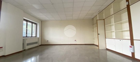 6-salle Appartement à Naples, Italy No. 78801 4