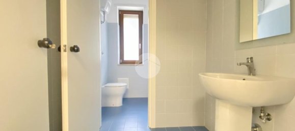 6-salle Appartement à Naples, Italy No. 78801 13