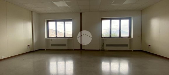 6-salle Appartement à Naples, Italy No. 78801 3