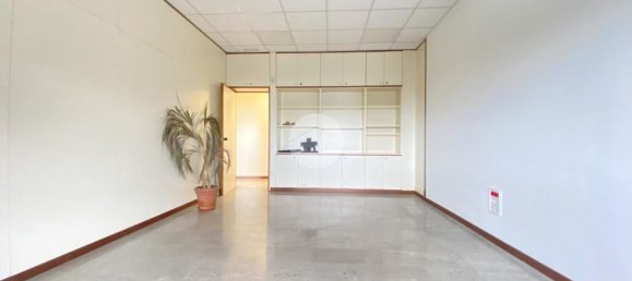 6-salle Appartement à Naples, Italy No. 78801 9