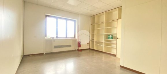 6-salle Appartement à Naples, Italy No. 78801 8