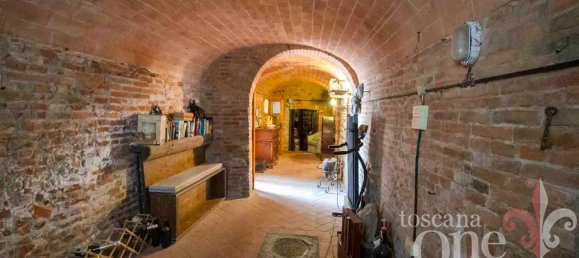 Квартира с 7 комнатами в Терриччола, Италия № 120186 18