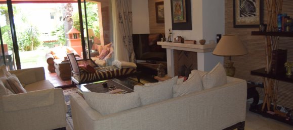 5 bedrooms House in Marbella Golden Mile, Spain No. 3337 2