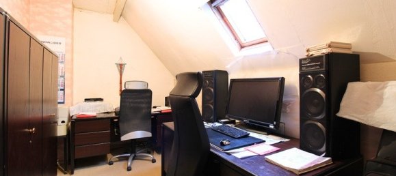 3 bedrooms House in Valdampierre, France No. 235791 5