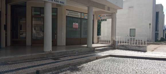 182m² Building in Macedo de Cavaleiros, Portugal No. 36921 4