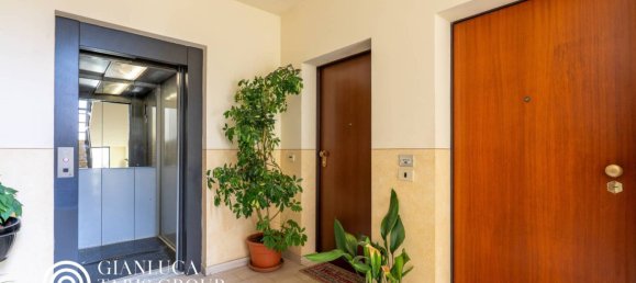 3 bedrooms Apartment in Chieri, Italy No. 302612 8