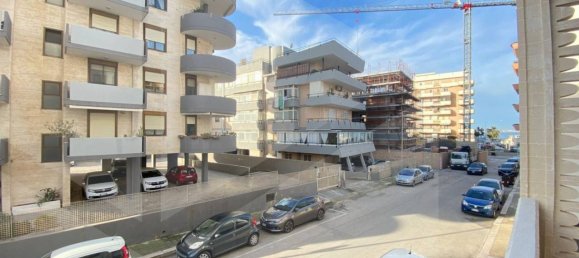 2 chambres Appartement à Bari, Italy No. 20179 2