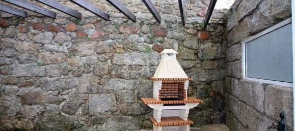 Gebäude in Terras de Bouro, Portugal 477m², Nr. 15093 7