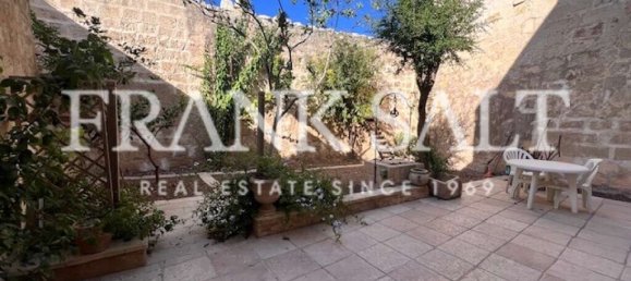 3 bedrooms House in Gharghur, Malta No. 3846 3