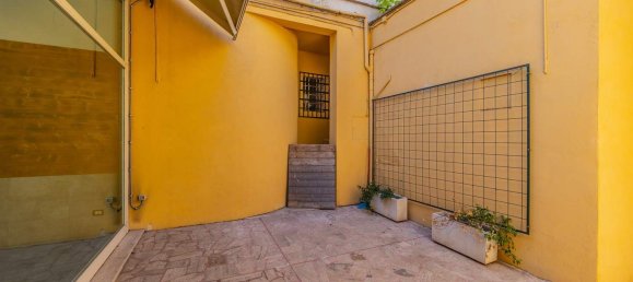 Gewerbliche Immobilie in Rome, Italy 110m², Nr. 268100 24